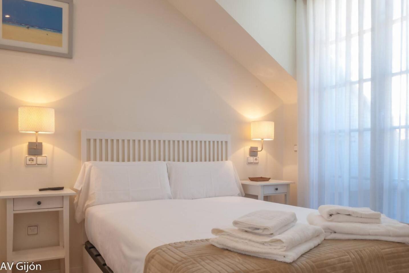 Av Gijon San Agustin 12 Appartement Buitenkant foto