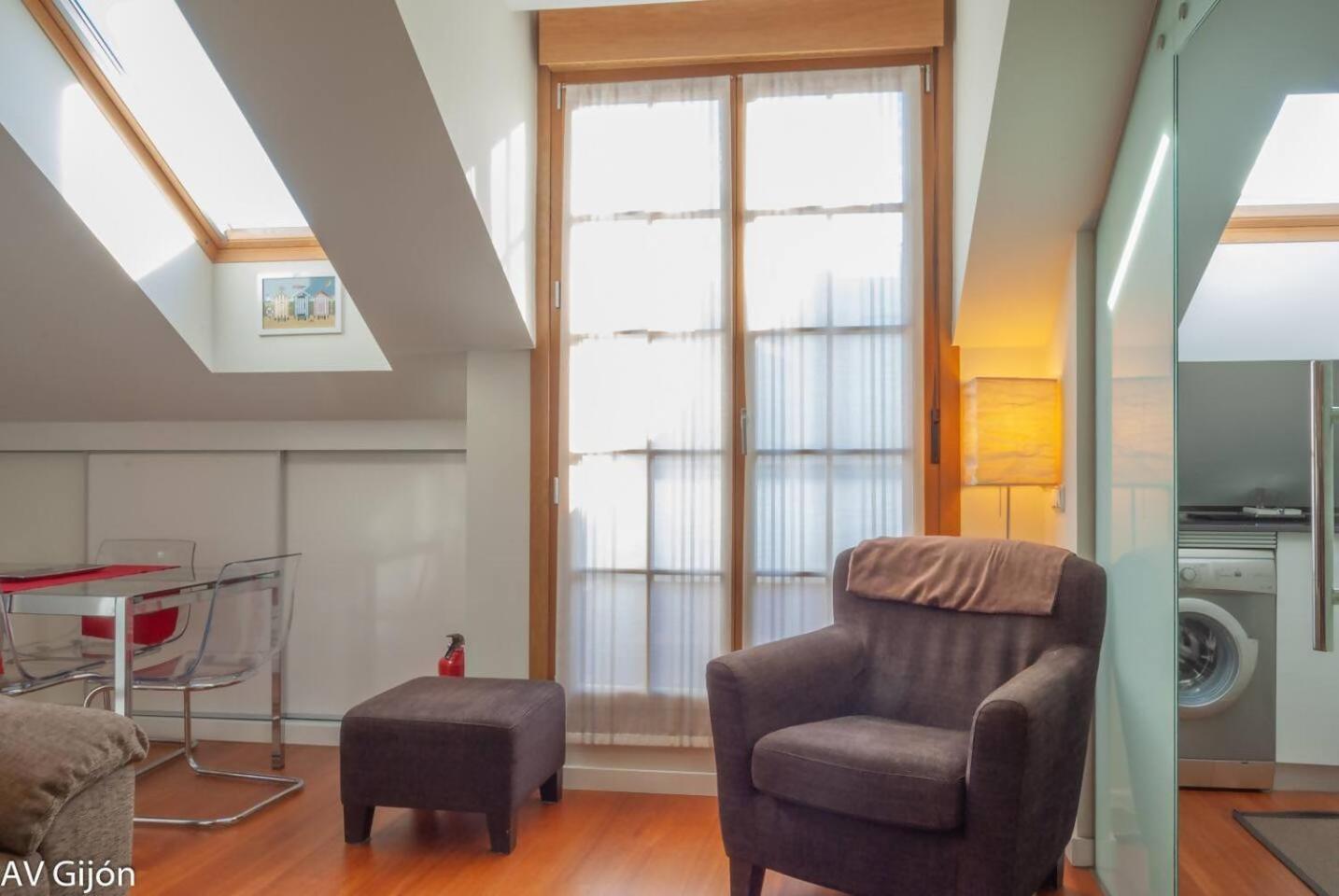Av Gijon San Agustin 12 Appartement Buitenkant foto